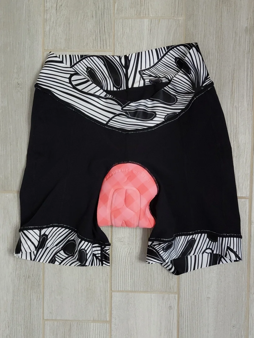 Shebeest Ultimo Short Banana Leaf Biking Shorts